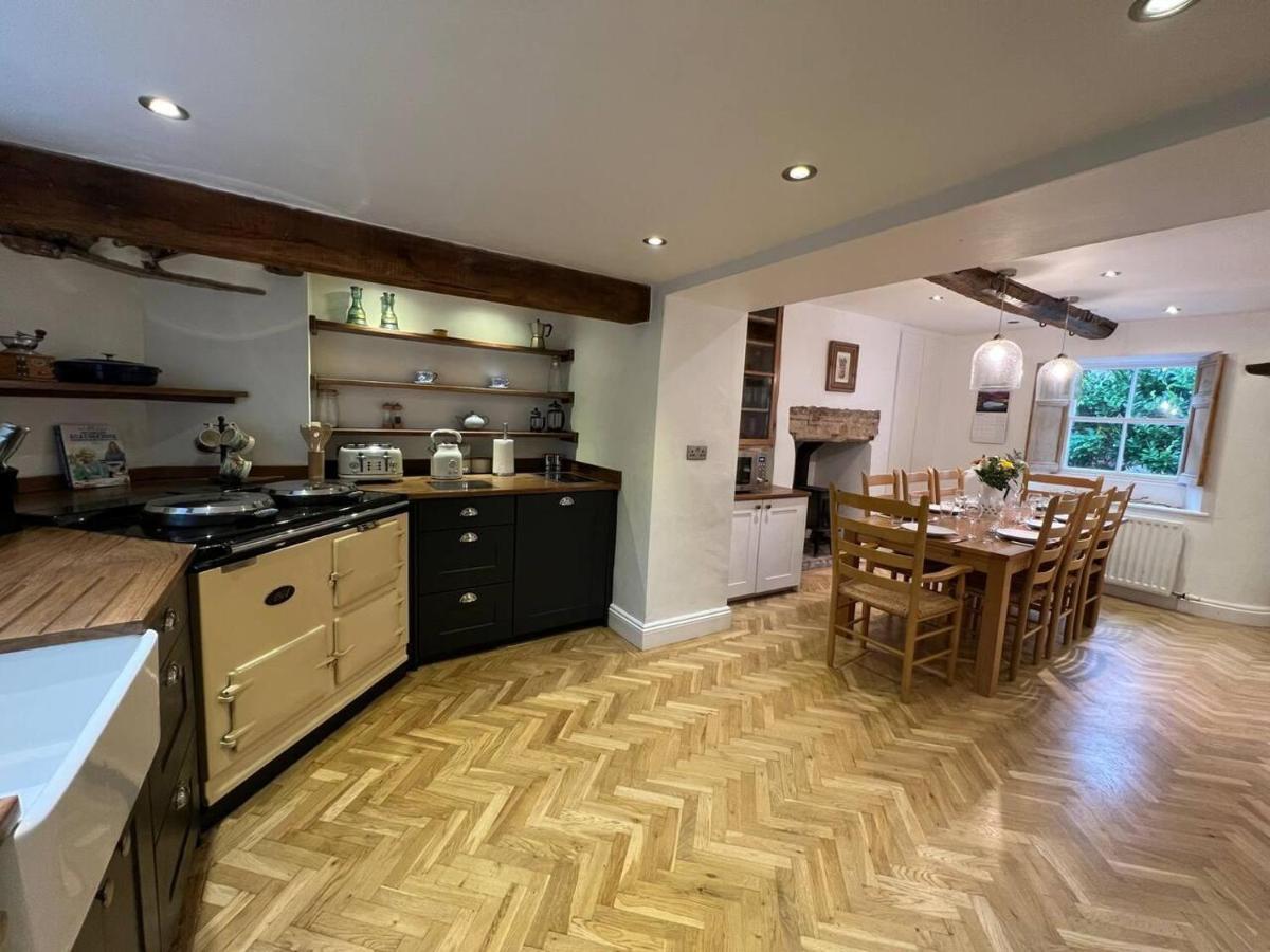 Stunning 4-Bed Grade II House In The Lake District Wigton Екстер'єр фото
