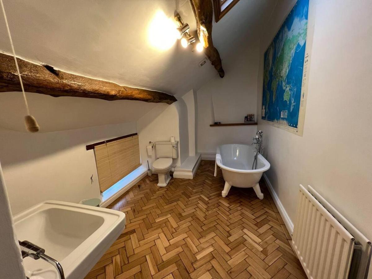 Stunning 4-Bed Grade II House In The Lake District Wigton Екстер'єр фото